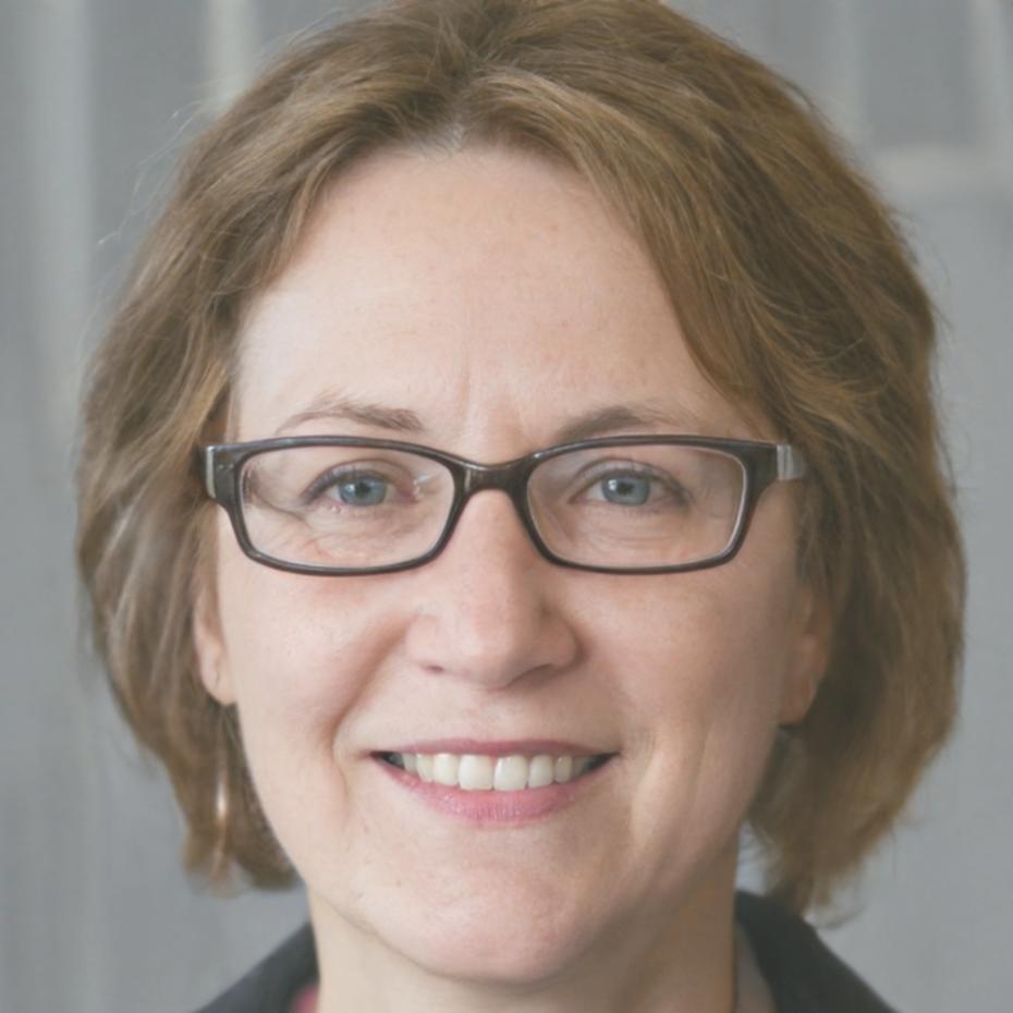 Elena Hoffmann, Investmentanalystin