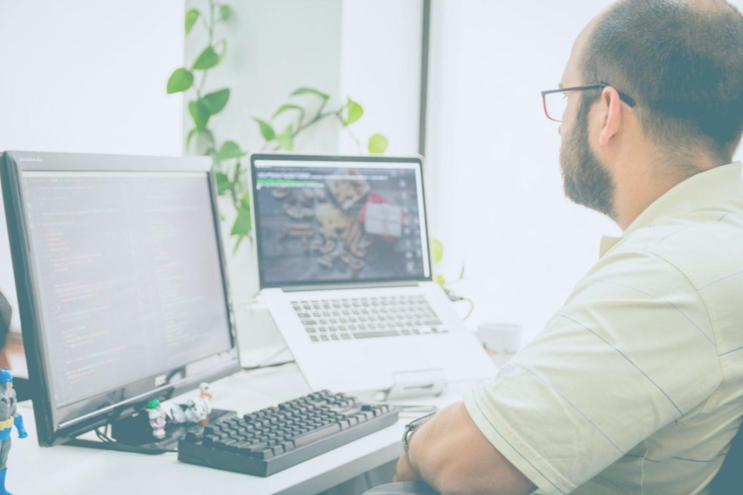 Moderne Finanzberatung in professioneller Atmosphäre